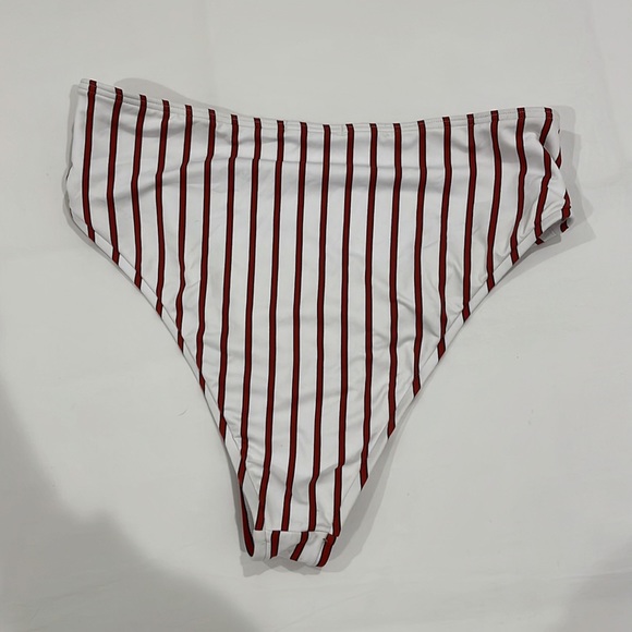 We Wore What high waisted bikini bottoms - Picture 3 of 4